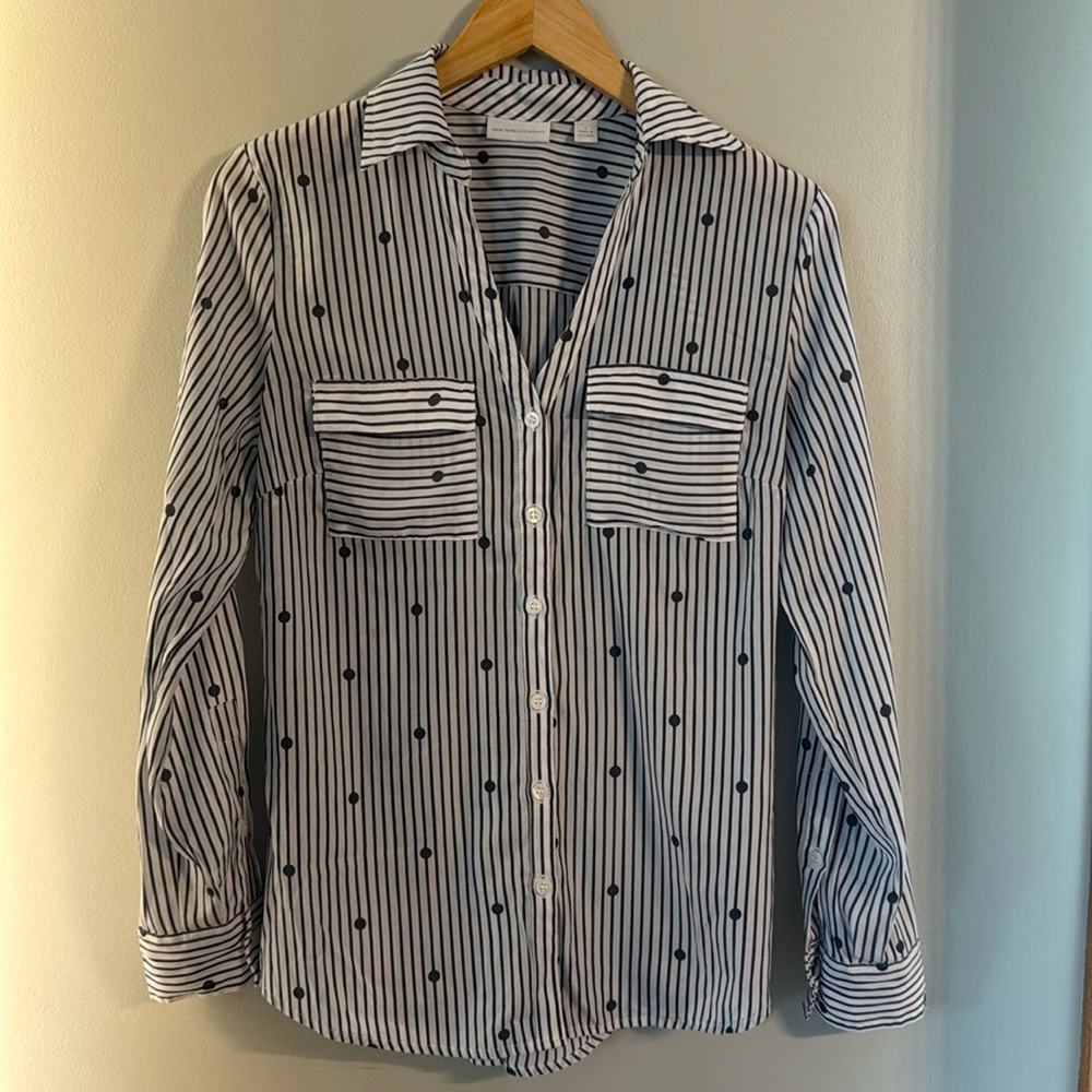 NY & Co Gray & White Striped Women’s Shirt